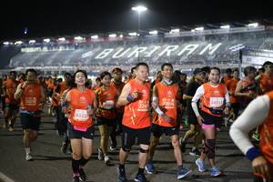 BIB: 24313, 22016, 22218, 2247, 8322
                            <button type="button" onclick="openModal(10861344)" class="btn btn-primary btn-sm float-right btn-popup" data-toggle="modal" data-target=".modal-high-quality">
                        <i class="fas fa-shopping-cart"></i> Add to Cart
                    </button>
                                            <button type="button" onclick="isThisMe(10861344, true)" class="btn btn-success btn-sm float-right btn-popup btn-isme hidden" data-toggle="tooltip" data-placement="bottom" title="นี่คือรูปของคุณใช่ไหม คลิกที่นี่เพื่อเอาเข้าอัลบั้ม">
                        <i class="fas fa-plus"></i> Add to album
                    </button>
                    <button type="button" onclick="isThisMe(10861344, false)" class="btn btn-warning btn-sm float-right btn-popup btn-isnotme hidden">
                        <i class="fas fa-ban"></i> Remove from album
                    </button>